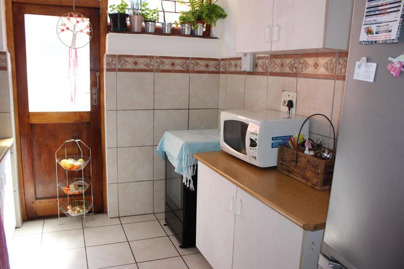 2 Bedroom Property for Sale in Goodwood Estate Western Cape